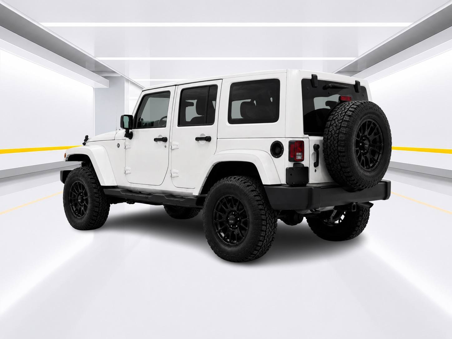 Used 2018 Jeep Wrangler Unlimited Sahara AWD/4WD image 3
