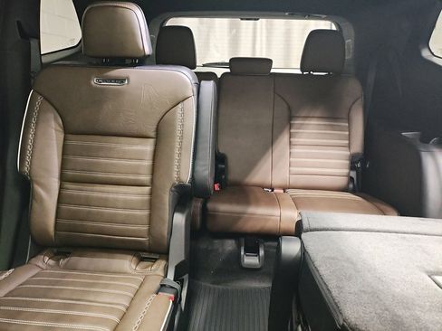New 2026 GMC Acadia Denali Ultimate w/ LPO, Floor Liner Package image 29
