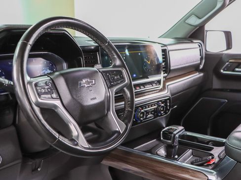 Used 2023 Chevrolet Silverado 1500 LT Trail Boss w/ Protection Package AWD/4WD image 24