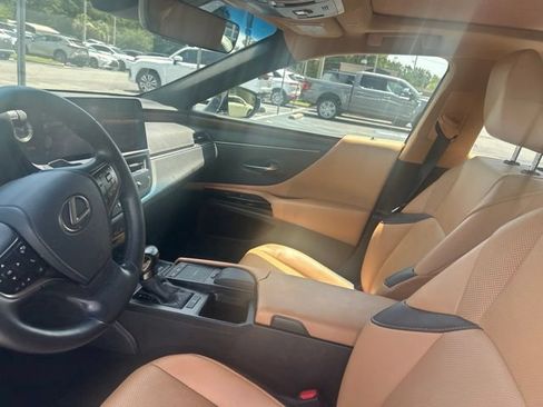 Used 2022 Lexus ES 350 w/ Premium Package FWD image 8