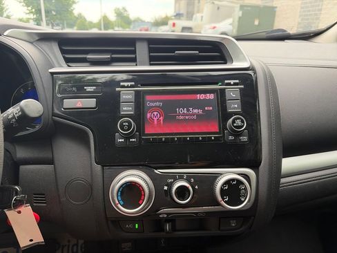Used 2018 Honda Fit LX image 10