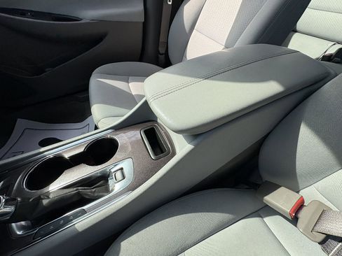 Used 2024 Chevrolet Malibu LT image 34