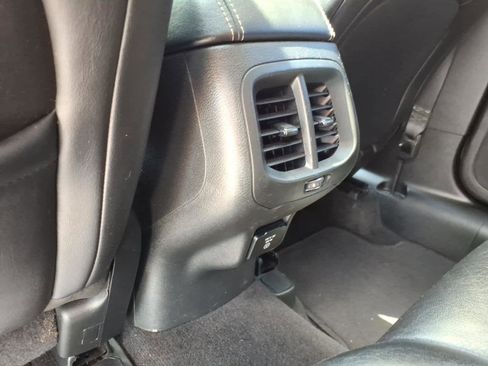 Used 2014 Jeep Cherokee Limited w/ Technology Group FWD image 15