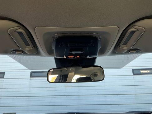 Used 2025 Toyota Corolla LE image 14