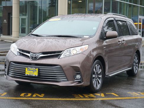 Used 2019 Toyota Sienna XLE AWD/4WD image 1