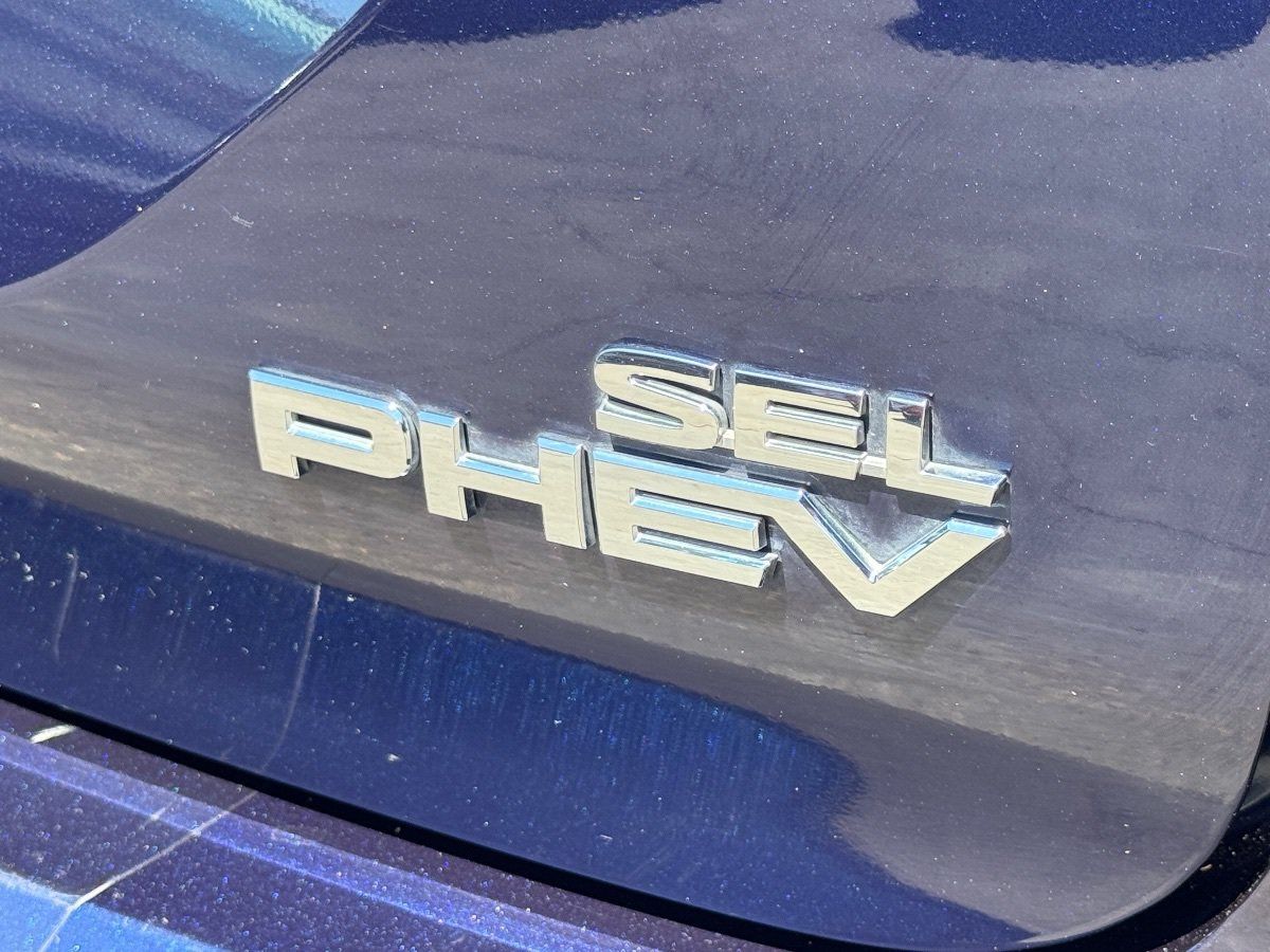 Used 2023 Mitsubishi Outlander SEL AWD/4WD image 15