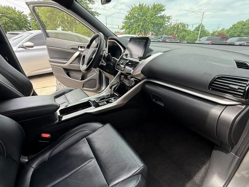 Used 2024 Mitsubishi Eclipse Cross SEL AWD/4WD image 12