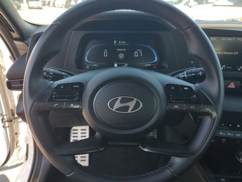 Certified 2025 Hyundai Elantra Sport FWD image 17