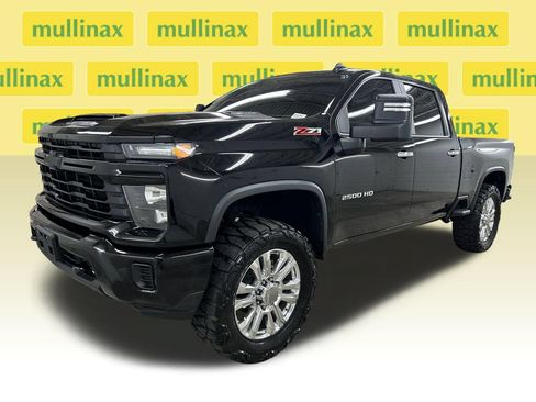 Used 2025 Chevrolet Silverado 2500 Custom w/ Z71 Off-Road Package AWD/4WD image 13