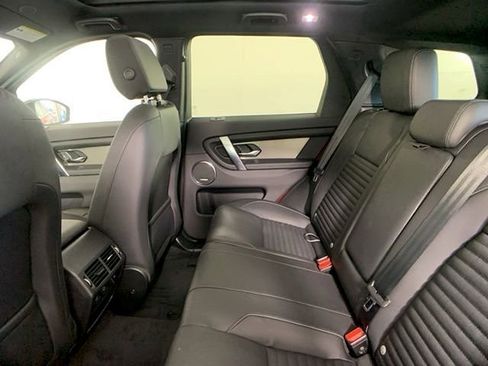 Certified 2025 Land Rover Discovery Sport Dynamic SE image 25