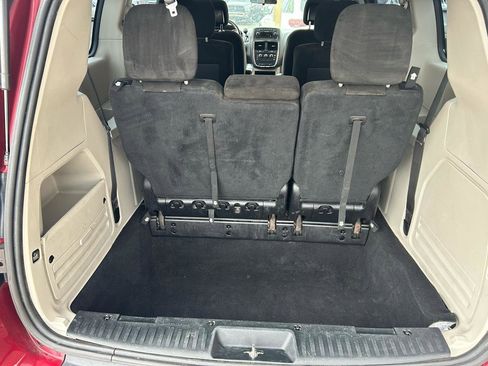 Used 2015 Dodge Grand Caravan American Value Package image 16
