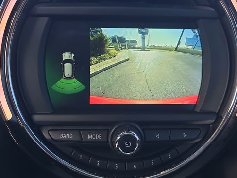 Used 2021 MINI Cooper S w/ 6.5" Touchscreen Package image 19