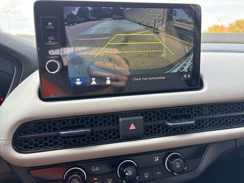 New 2026 Honda HR-V LX image 8