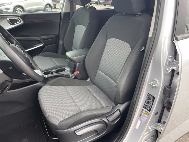 Used 2020 Kia Soul LX FWD image 21
