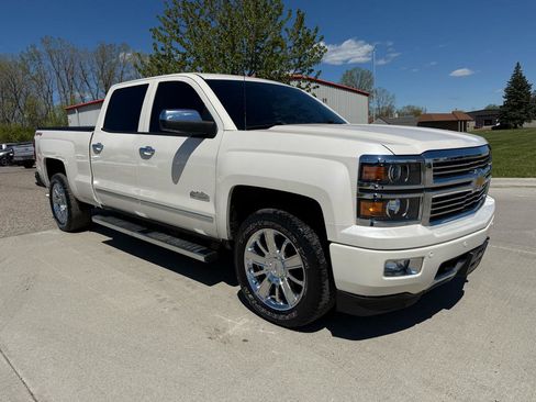 Used 2014 Chevrolet Silverado 1500 High Country w/ High Country Premium Package AWD/4WD image 3