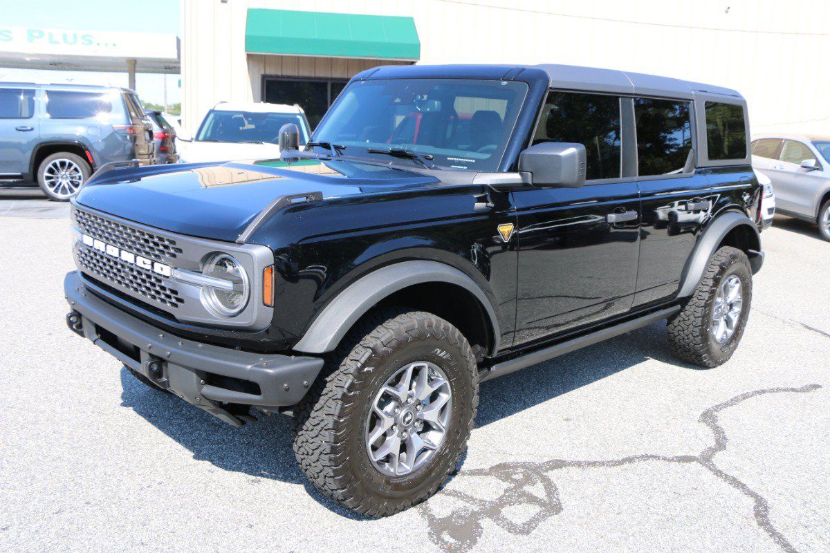 Used 2025 Ford Bronco Badlands AWD/4WD image 1