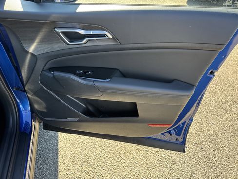 Used 2025 Kia Sportage X-Line w/ Premium Package image 14