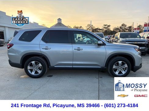 Used 2025 Honda Pilot EX-L image 6