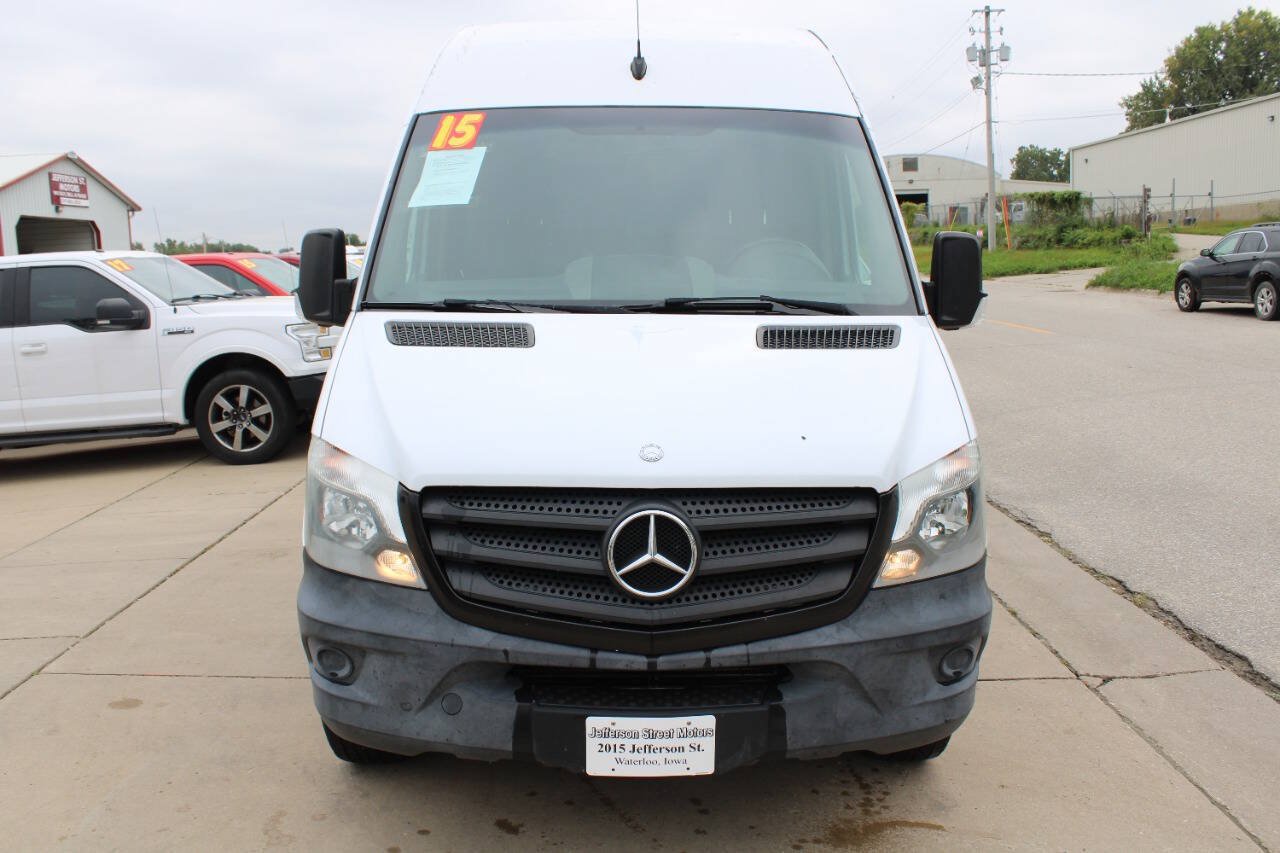Used 2015 Mercedes-Benz Sprinter 2500 image 2