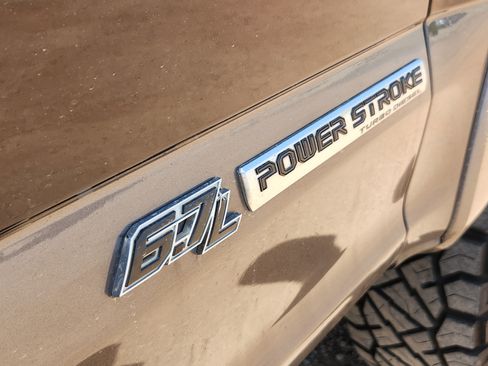 Used 2018 Ford F250 Lariat w/ Lariat Value Package image 16