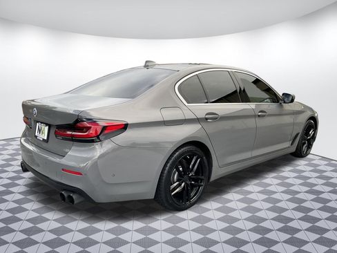 Used 2021 BMW 530i xDrive w/ Premium Package AWD/4WD image 3