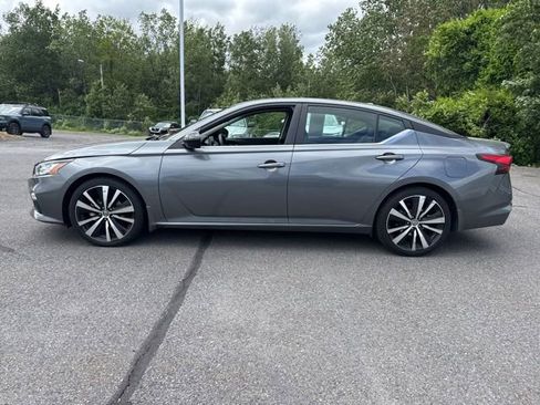 Used 2019 Nissan Altima 2.5 SR FWD image 8