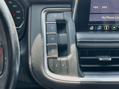 Used 2021 Chevrolet Suburban RST w/ Rear Media and Nav Package RWD image 17