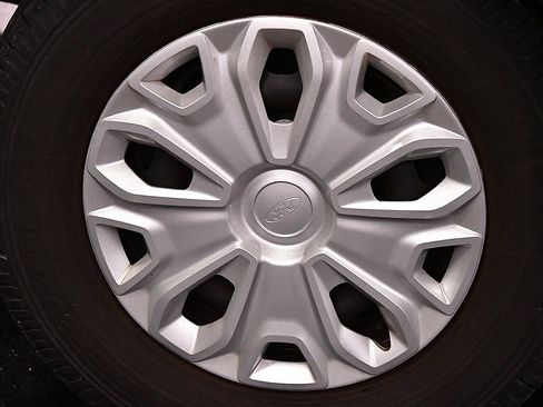 Used 2023 Ford Transit 350 XLT image 9