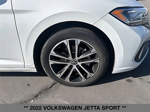 Used 2022 Volkswagen Jetta Sport image 10