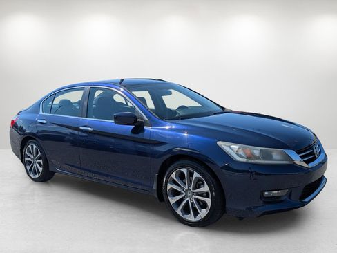 Used 2015 Honda Accord Sport image 3