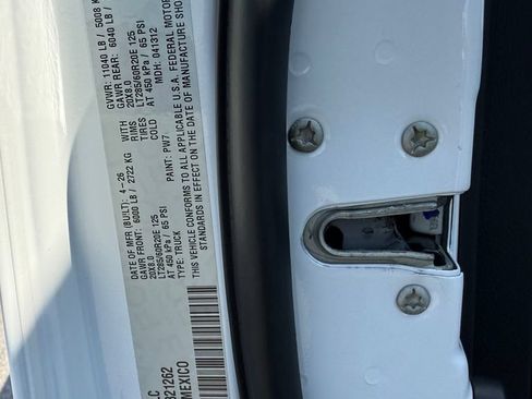 New 2026 RAM 2500 Laramie AWD/4WD image 25