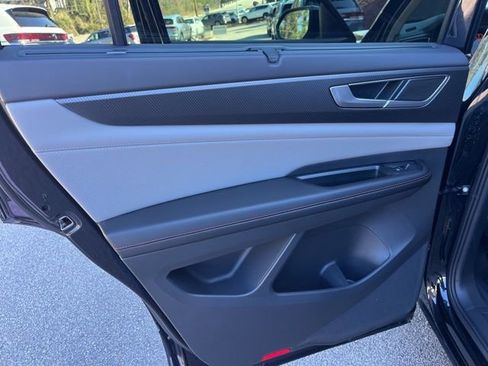 New 2026 Volkswagen Atlas Peak Edition image 12