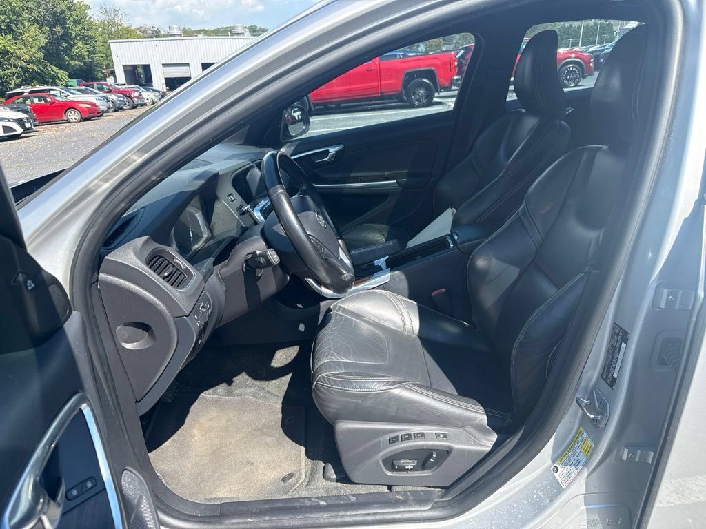 Used 2015 Volvo S60 T5 Platinum FWD image 5