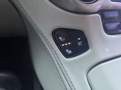 Used 2015 GMC Yukon XL Denali w/ Touring Package image 23