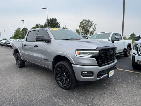 Used 2025 RAM 1500 Limited AWD/4WD image 2