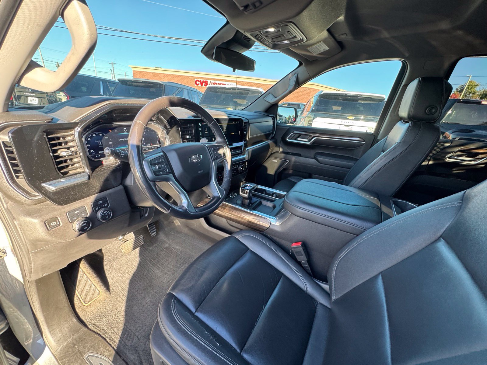 Used 2023 Chevrolet Silverado 1500 RST w/ Convenience Package II AWD/4WD image 15
