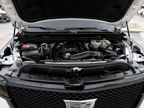 Used 2021 Cadillac Escalade Sport Platinum w/ LPO, Floor Liner Package image 69