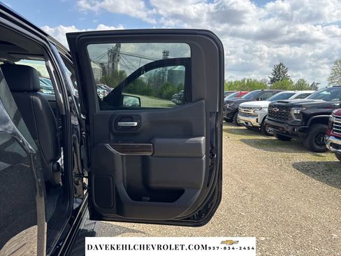 Used 2021 Chevrolet Silverado 1500 LT Trail Boss w/ Convenience Package II image 47