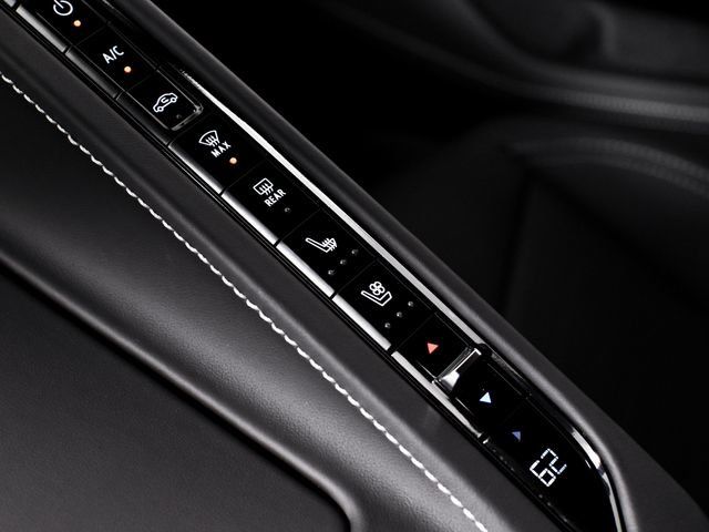 Used 2024 Chevrolet Corvette Z06 RWD image 30