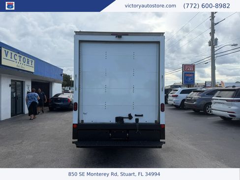 Used 2022 Ford Transit 350 DRW RWD image 9