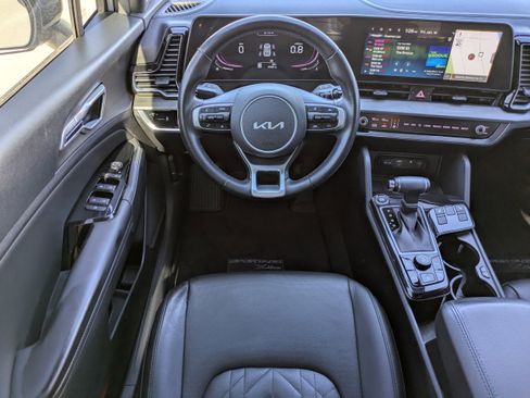 Used 2023 Kia Sportage X-Line image 16