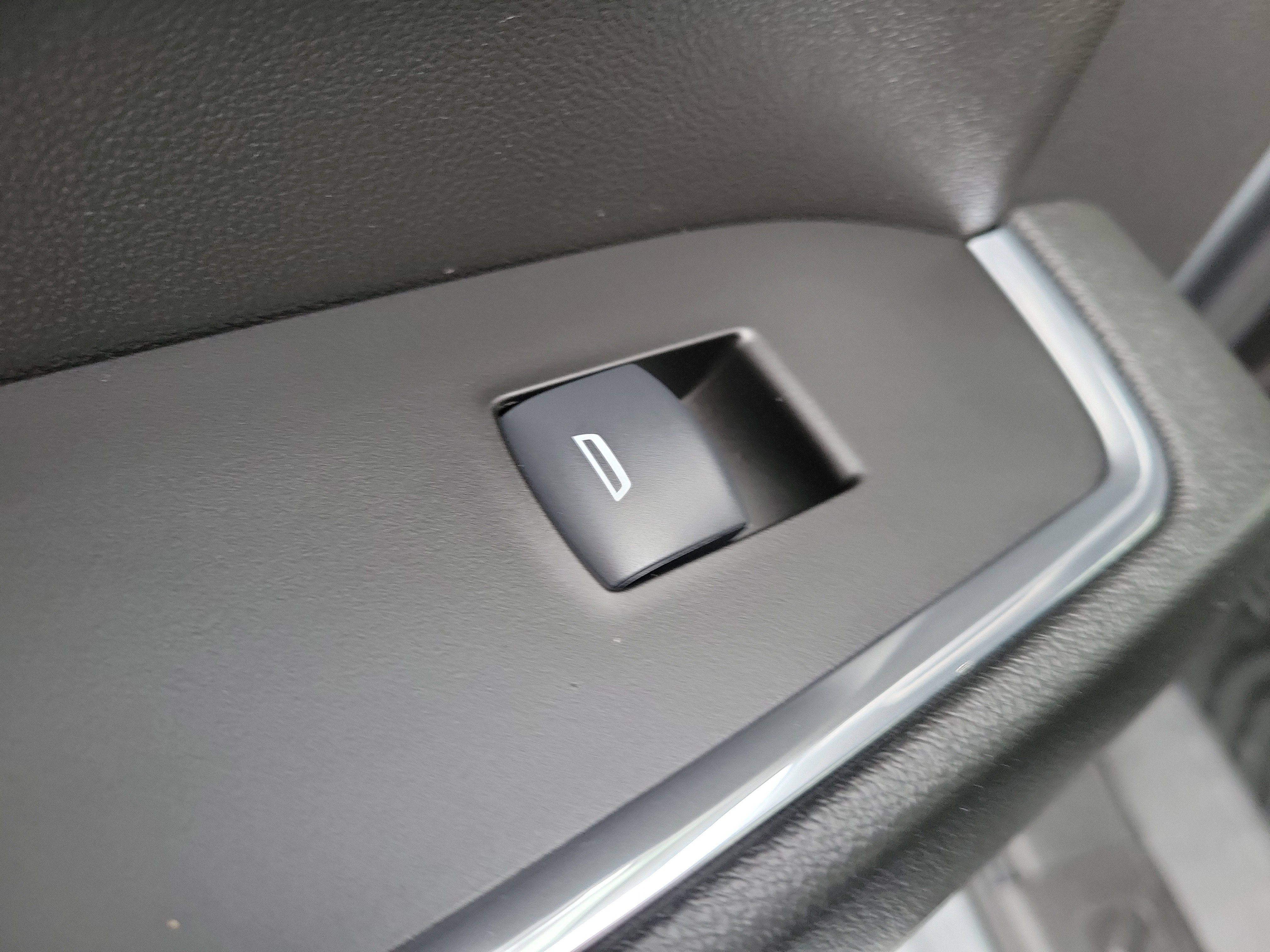 Used 2024 GMC Sierra 1500 Elevation AWD/4WD image 14