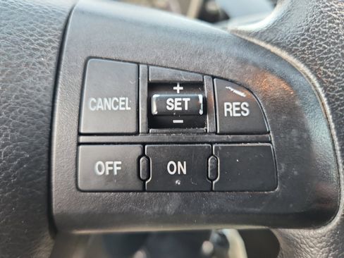 Used 2012 MAZDA MAZDA3 i Touring image 33