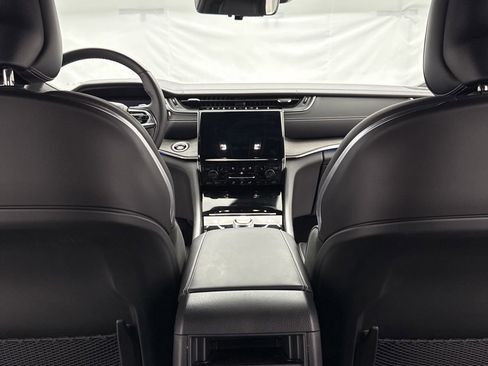 New 2025 Jeep Grand Cherokee Overland w/ Adv Protech Group III image 38