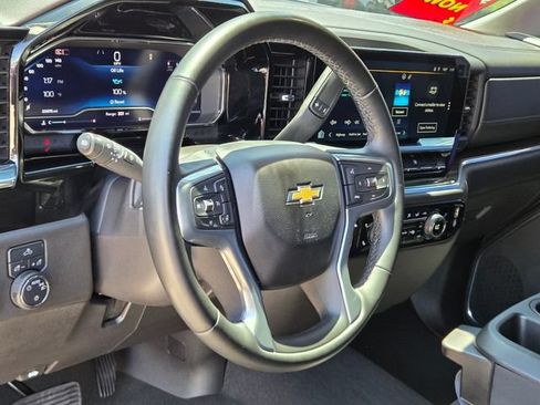 Certified 2024 Chevrolet Silverado 1500 LT w/ Convenience Package II AWD/4WD image 18