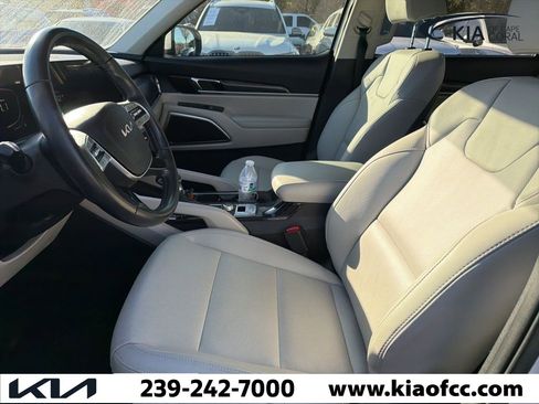 Certified 2024 Kia Telluride S w/ S Sunroof Package image 4