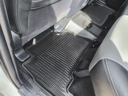 Used 2022 Toyota 4Runner SR5 Premium w/ Moonroof Package RWD image 21