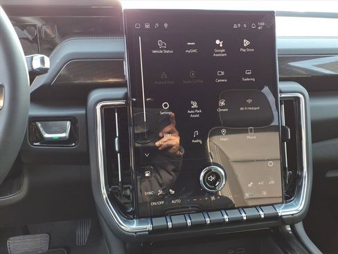 New 2026 GMC Yukon XL Elevation image 22