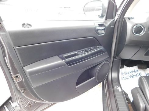 Used 2015 Jeep Compass Sport w/ Power Value Group image 18