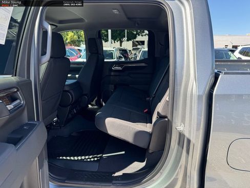 New 2026 GMC Sierra 1500 SLE w/ Max Trailering Package AWD/4WD image 11
